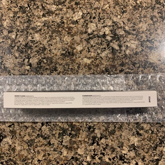 CONTEXT DUAL LIP PENCIL/LINER in Desert Plains & Starbreaker - Picture 4 of 6